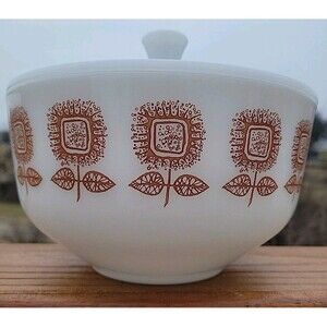 Vintage Federal Milk Glass with Sunflower Pattern 2.5 Qt Covered Casserole Dish